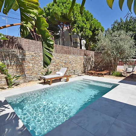 For 4 Persons In Costa Brava *